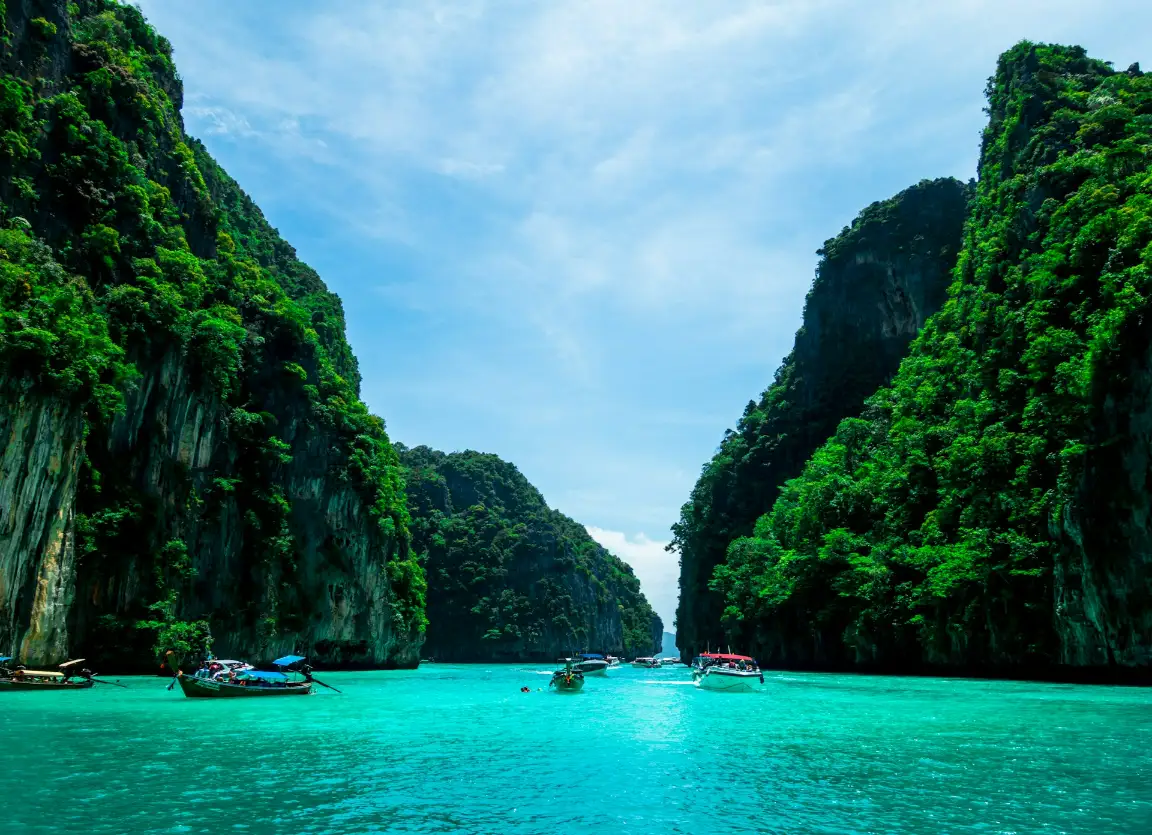 Tropical Phuket Escape hero image